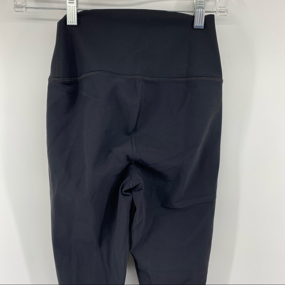 Alo Sz XS High Rise Extreme Ripped Warrior Black Leggings - Picture 6 of 16